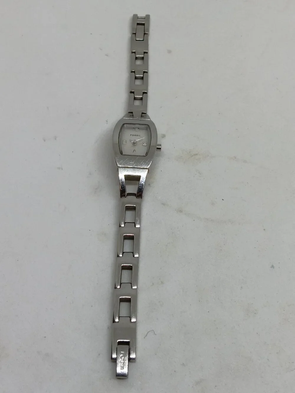 VINTAGE 2000s Fossil f2 ES-9381 Women's 17 x 25mm Stainless Steel Tonneau Watch